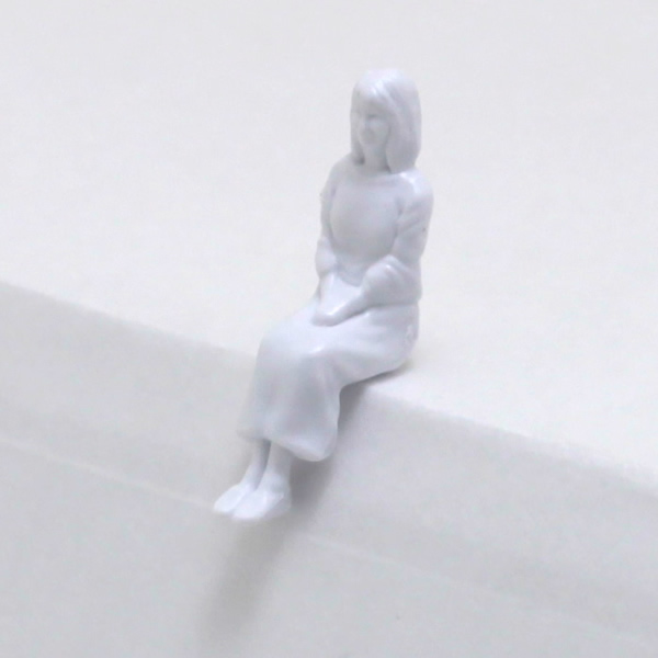 1:50 人物座像 女性A JB-50B-02